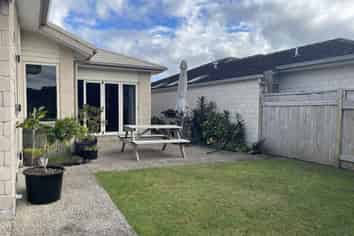 15 Scoria Close, Pyes Pa