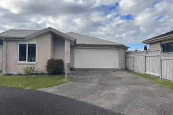 15 Scoria Close, Pyes Pa