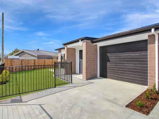 1/33A Saxbys Road, Glenview