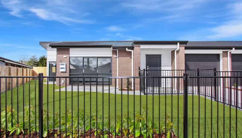 1/33A Saxbys Road, Glenview