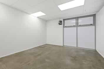 Ground floor corner office/service retail