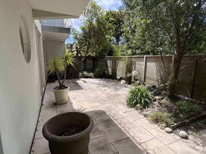8a Rewiti Avenue, Takapuna