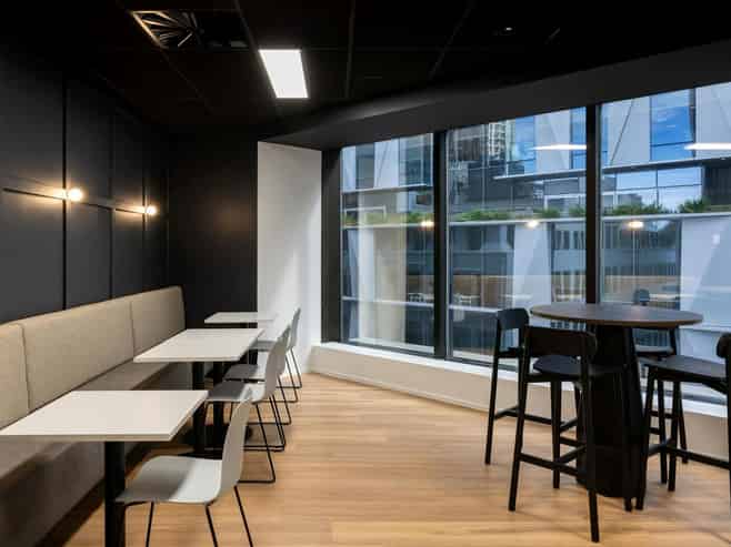 CBRE – BRAND NEW FIT-OUT & FURNISHED