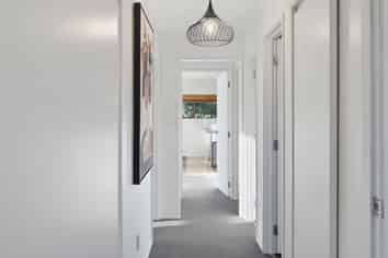 702B Park Road South, Akina