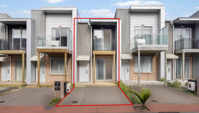 18 Ceramic Lane, New Lynn