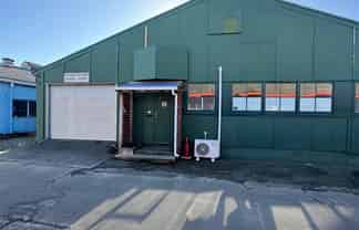 Warehouse, Office and Kitchen