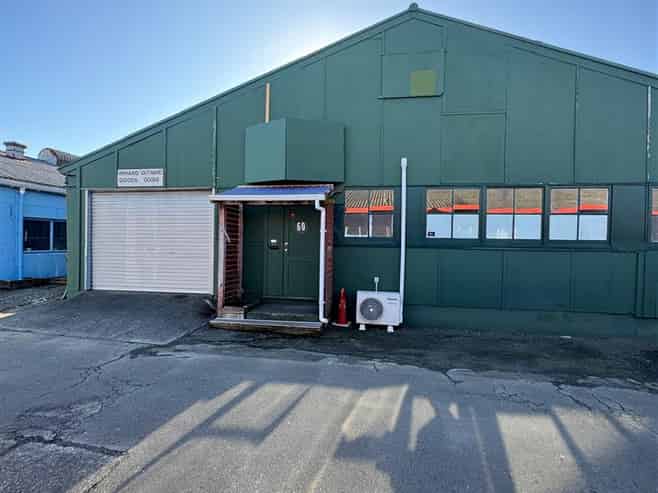 Warehouse, Office and Kitchen