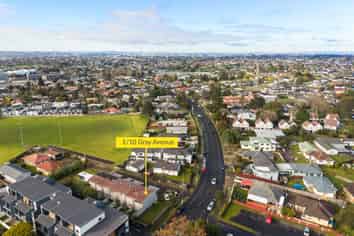 1/10 Gray Avenue, Mangere East