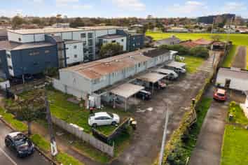 1/10 Gray Avenue, Mangere East