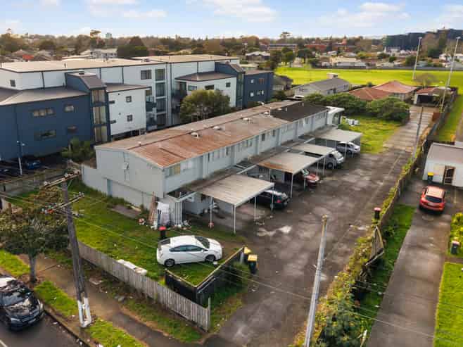 1/10 Gray Avenue, Mangere East