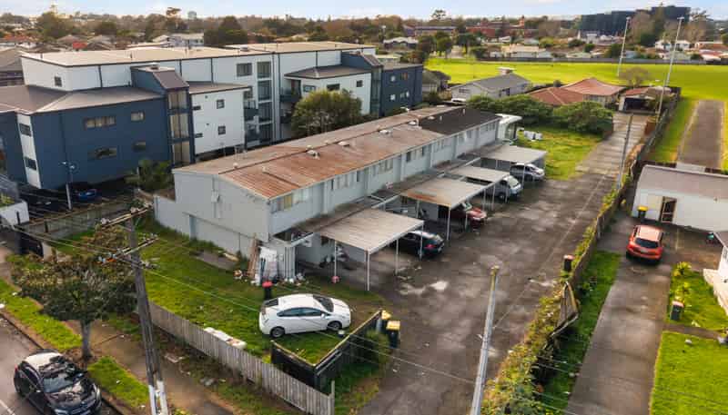 1/10 Gray Avenue, Mangere East