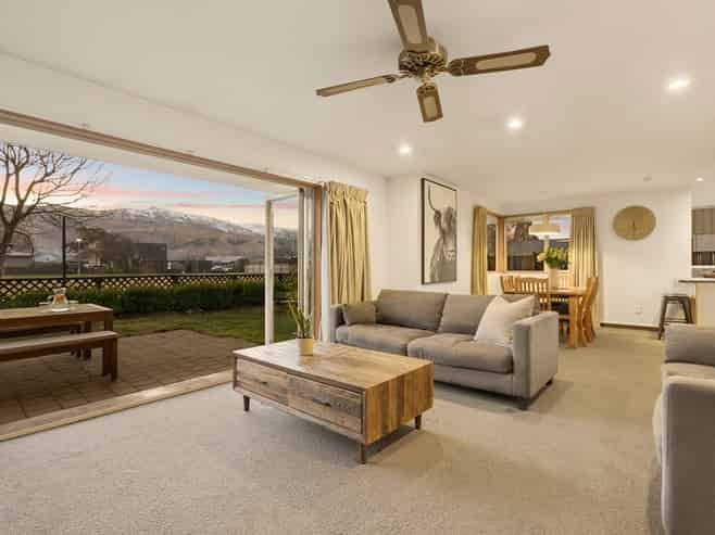 13 Hotop Place, Cromwell