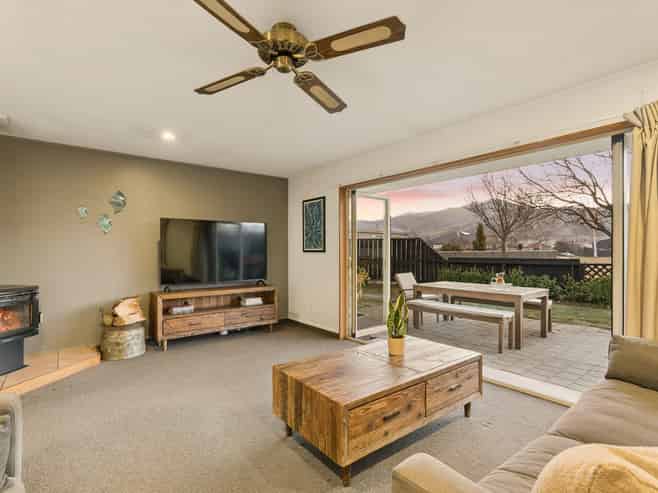 13 Hotop Place, Cromwell