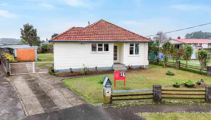4 Lee Place, Bader