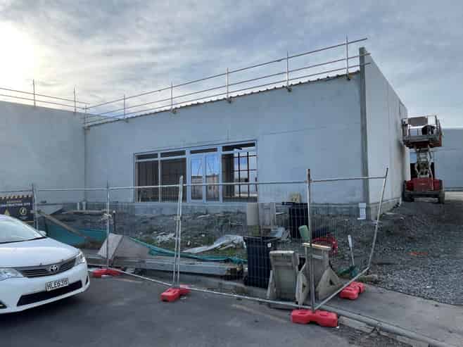 Warehouse and Showroom/Office