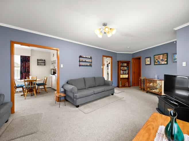 18 Deanwell Avenue, Deanwell