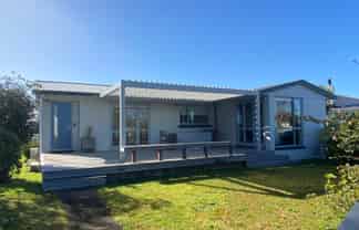 41 Yeovil Rd, Te Atatu Peninsula