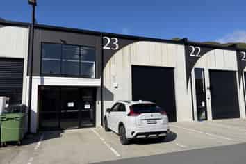 135sqm Industrial Unit
