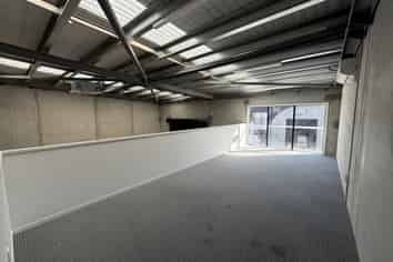 135sqm Industrial Unit