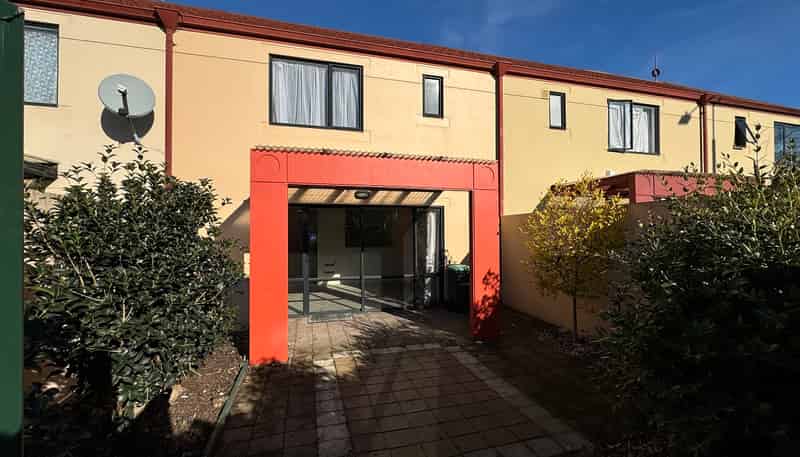 42C Stanmore Road, Phillipstown