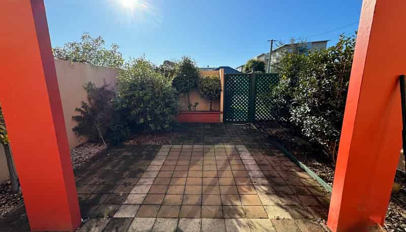 42C Stanmore Road, Phillipstown