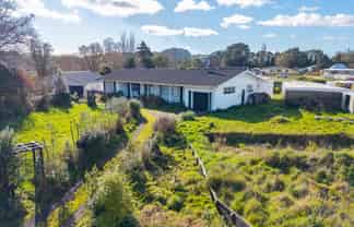 24 Cambridge Street, Pahiatua