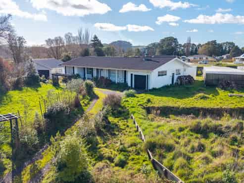 24 Cambridge Street, Pahiatua