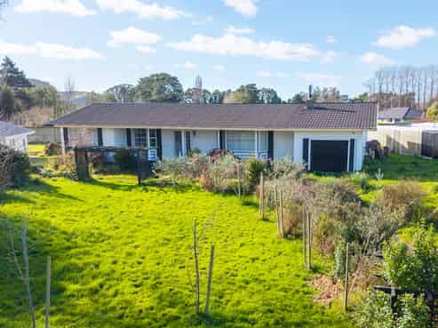24 Cambridge Street, Pahiatua