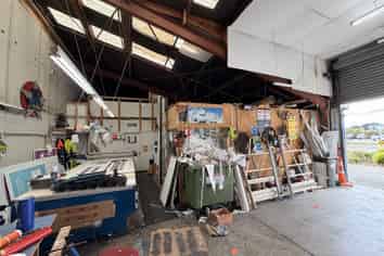 High-Profile Industrial Unit, Seaview