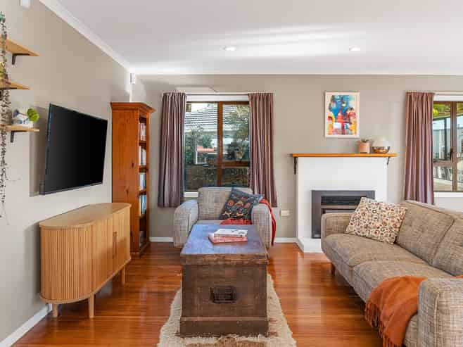 169 Welcome Bay Road, Welcome Bay