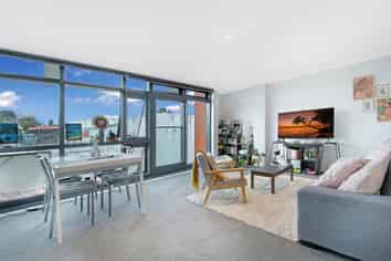 14E/30 Westward Ho, Glen Eden