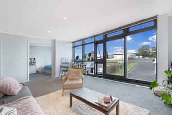 14E/30 Westward Ho, Glen Eden
