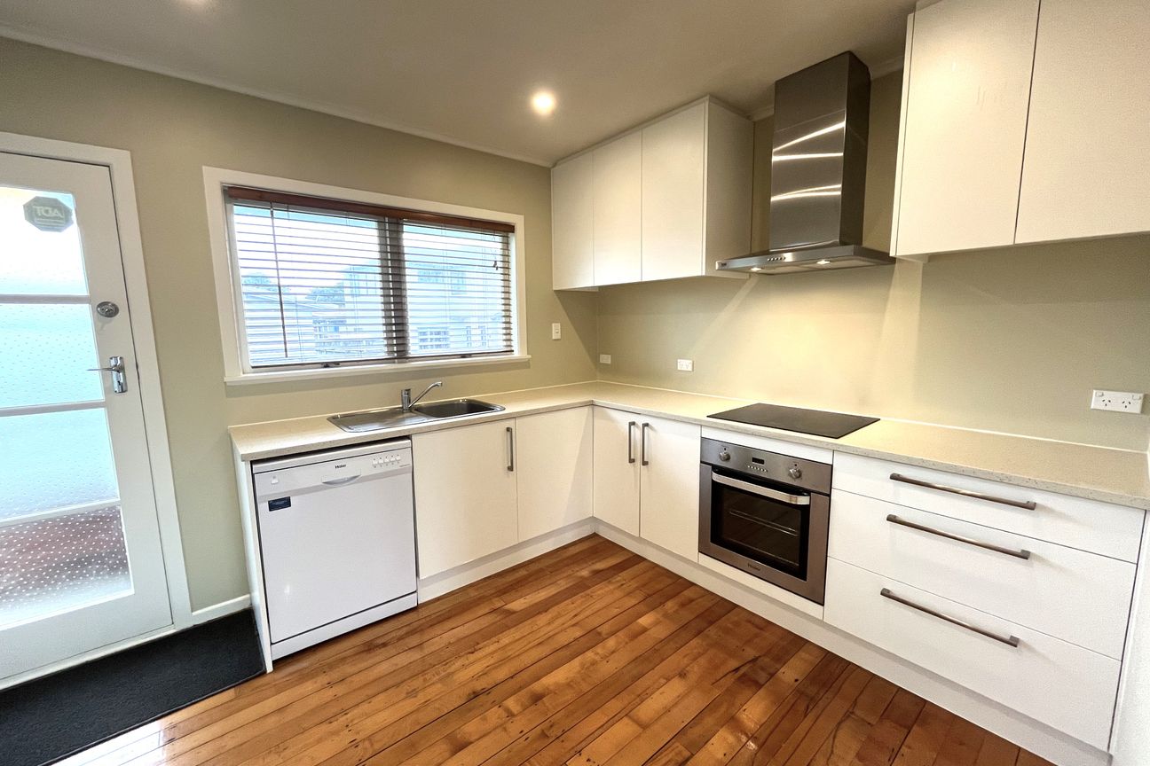 Sunny 2-Bedroom Unit Takapuna! - Vista 2