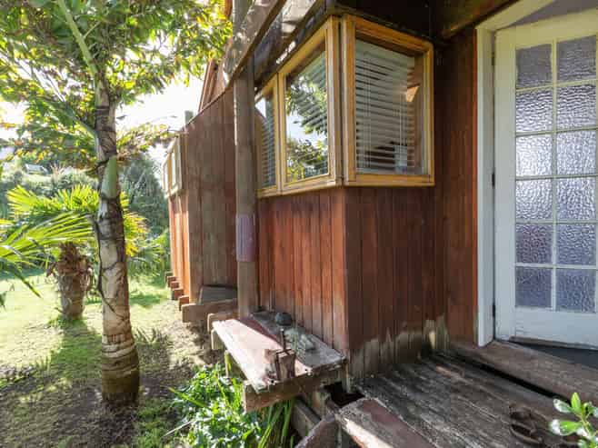 6573 Pouto Road, Pouto