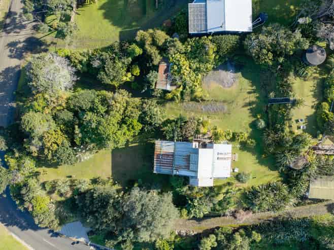 6573 Pouto Road, Pouto