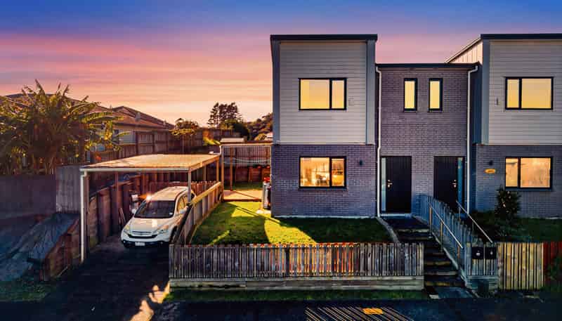 10 Crestview Rise, Papakura