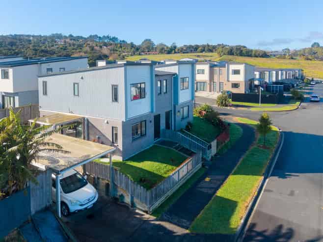 10 Crestview Rise, Papakura