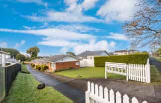 19 Athens Road, Onehunga