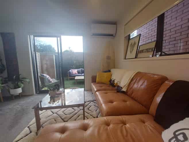 8/10 Yeovil Road, Te Atatu Peninsula
