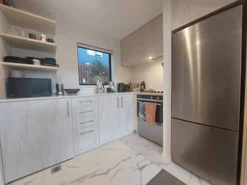 8/10 Yeovil Road, Te Atatu Peninsula