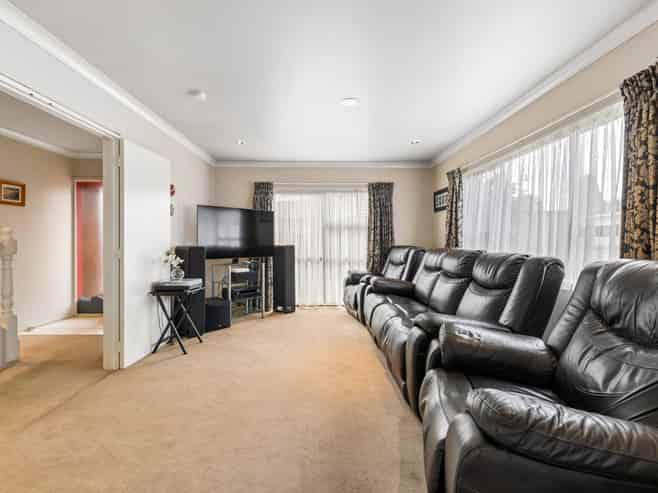 2/179 Rangitoto Road, Papatoetoe
