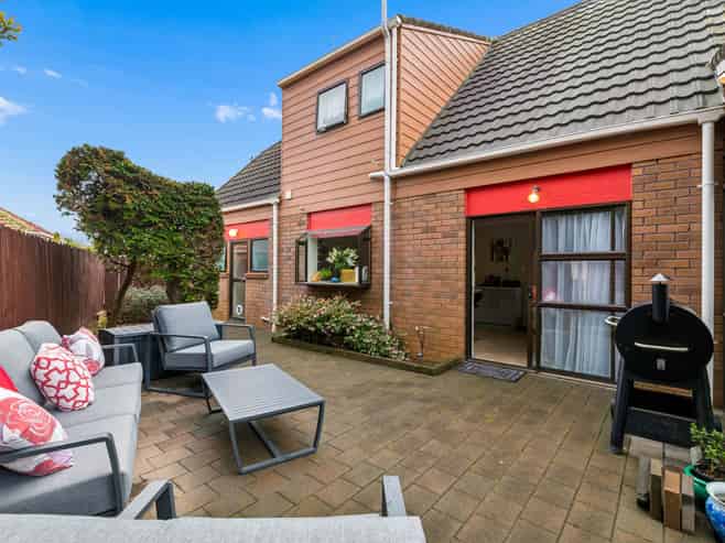 2/179 Rangitoto Road, Papatoetoe