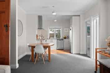 2 Hall Lane, Frankton