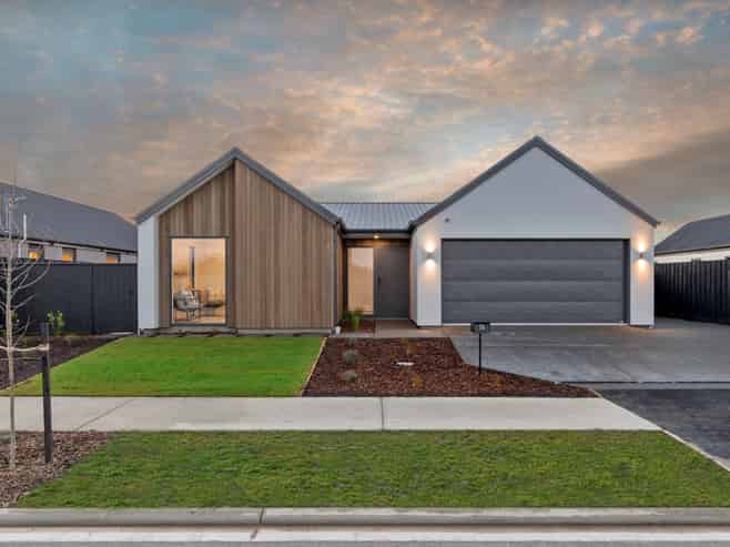 76 Te Whaiawa Crescent, West Melton