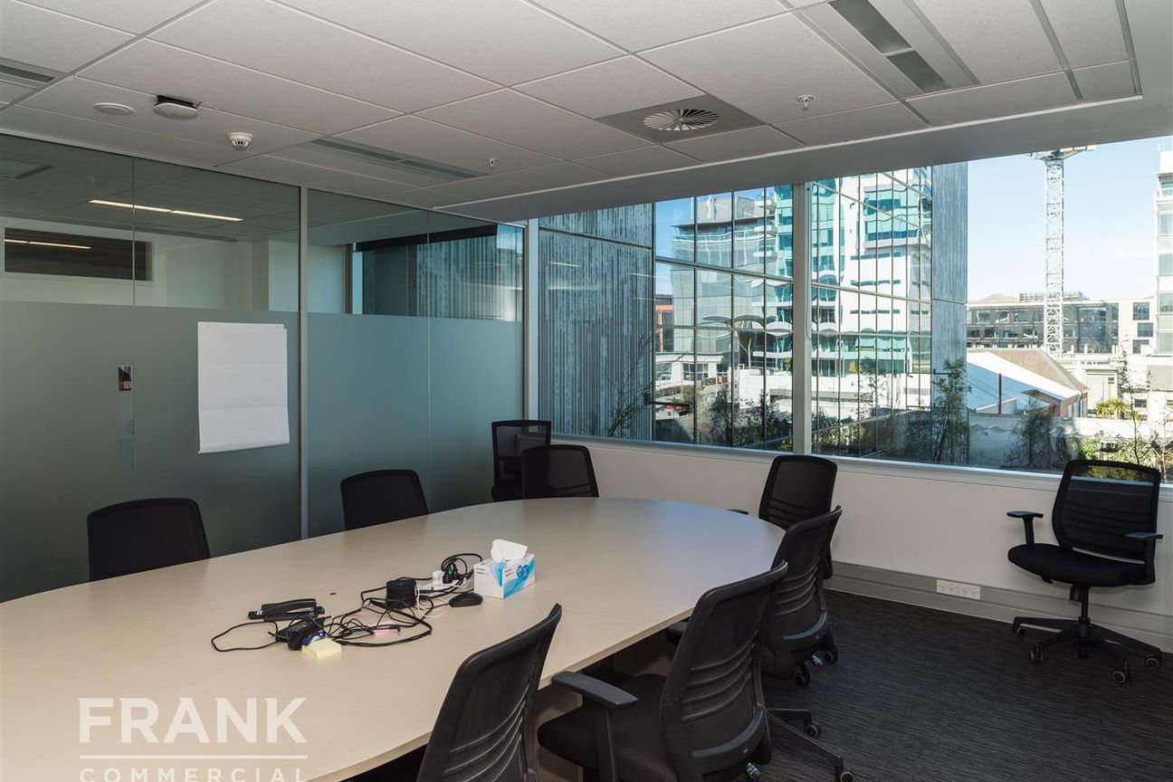 Premium CBD Office – Fully Fitted & Ready to Go - Aanzicht 3