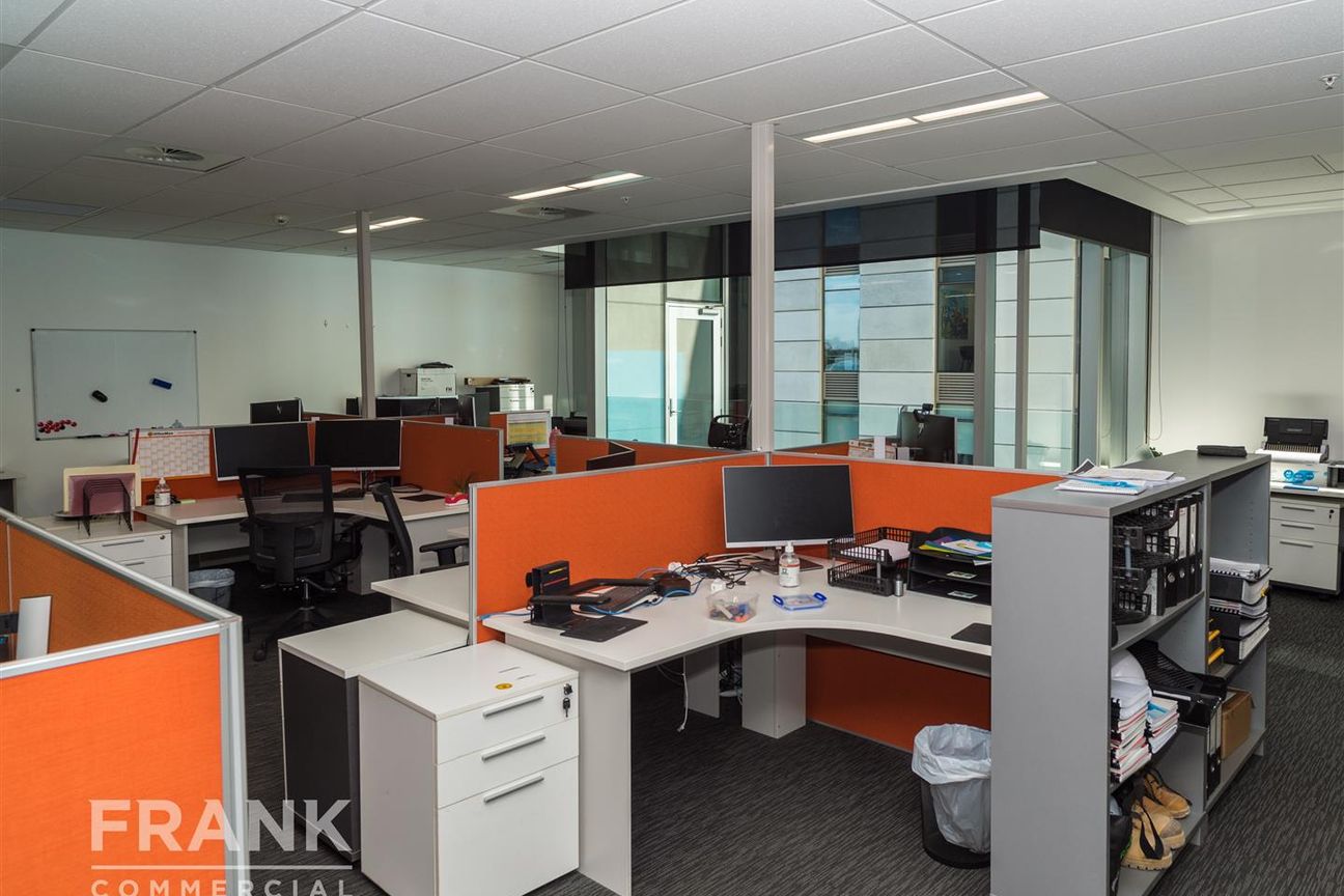 Premium CBD Office – Fully Fitted & Ready to Go - Aanzicht 6