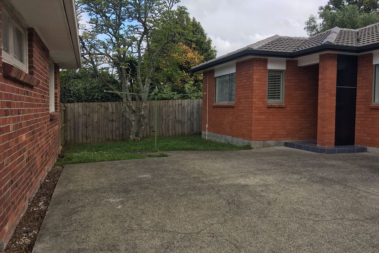 Little gem with good privacy in Popular Hillcrest - Bild 2