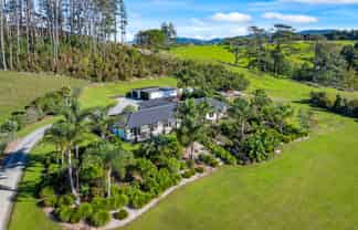 136B Monarch Downs Way, Matakana