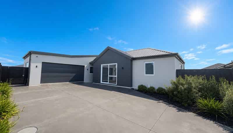 82 Westmoor Boulevard, Rolleston