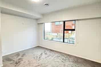 1/19 Glenveagh Drive, Mount Roskill